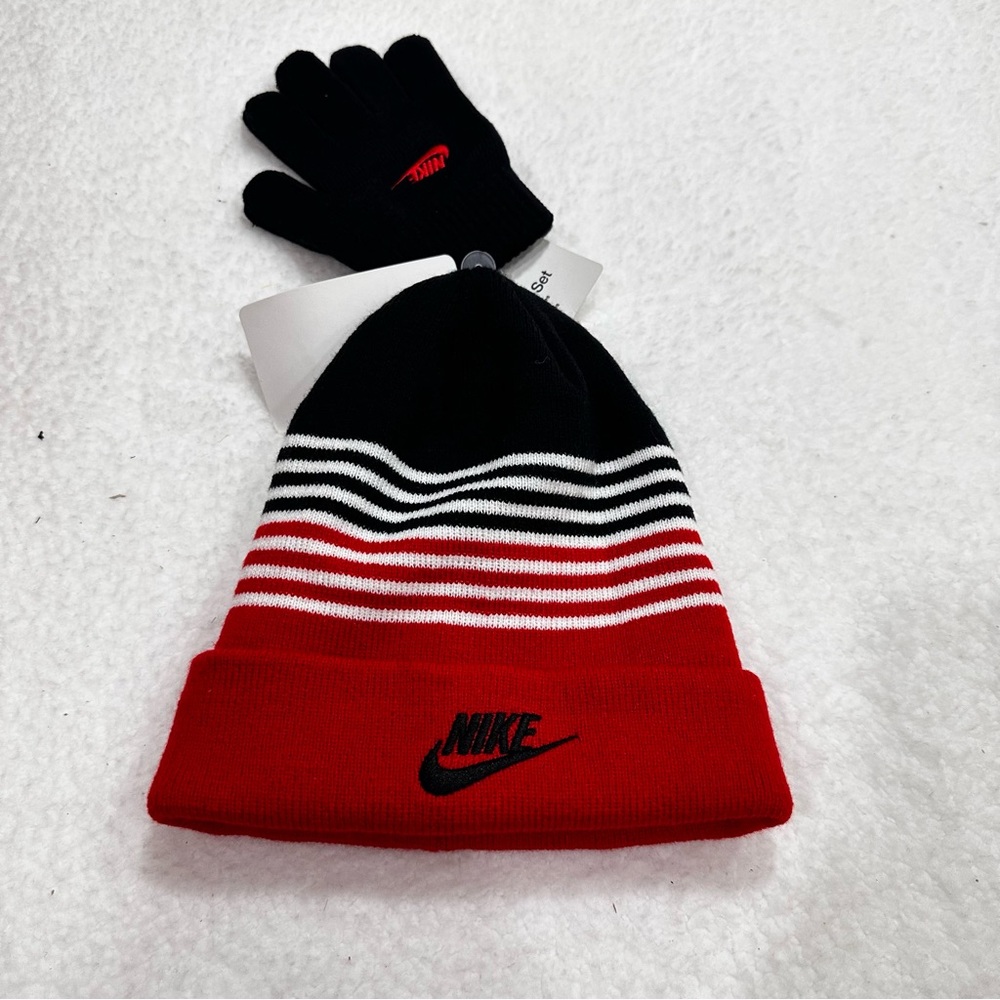Youth Nike Hat and Glove Set